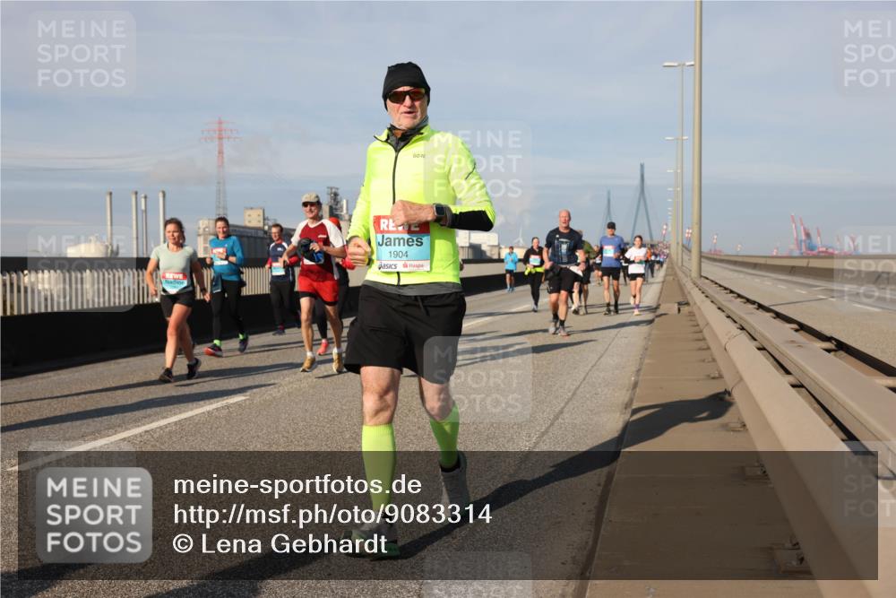 03.10.2025 - Köhlbrandbrückenlauf Lena Gebhardt http://msf.ph/oto/9083314 03.10.2025 10:04:51 Position 2 1904 meine-sportfotos.de