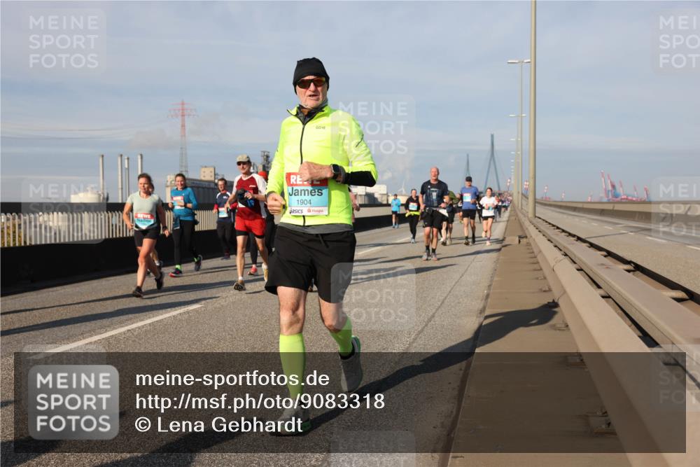 03.10.2025 - Köhlbrandbrückenlauf Lena Gebhardt http://msf.ph/oto/9083318 03.10.2025 10:04:51 Position 2 1904 meine-sportfotos.de