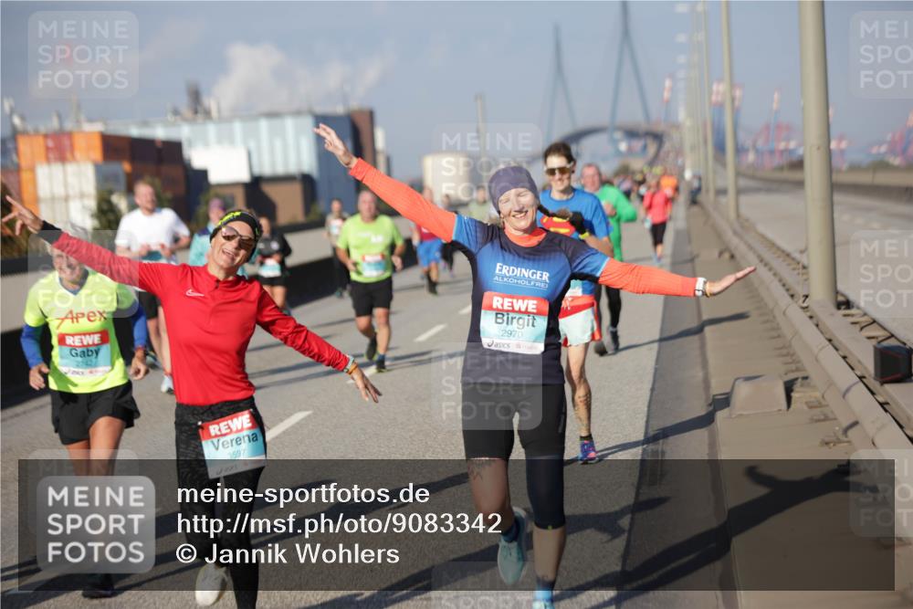 03.10.2025 - Köhlbrandbrückenlauf Jannik Wohlers http://msf.ph/oto/9083342 03.10.2025 10:06:02 Position 3 3597, 2970 meine-sportfotos.de