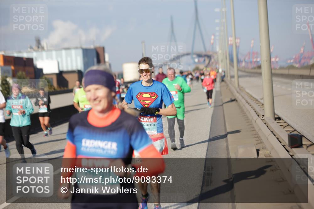03.10.2025 - Köhlbrandbrückenlauf Jannik Wohlers http://msf.ph/oto/9083374 03.10.2025 10:06:04 Position 3 709 meine-sportfotos.de