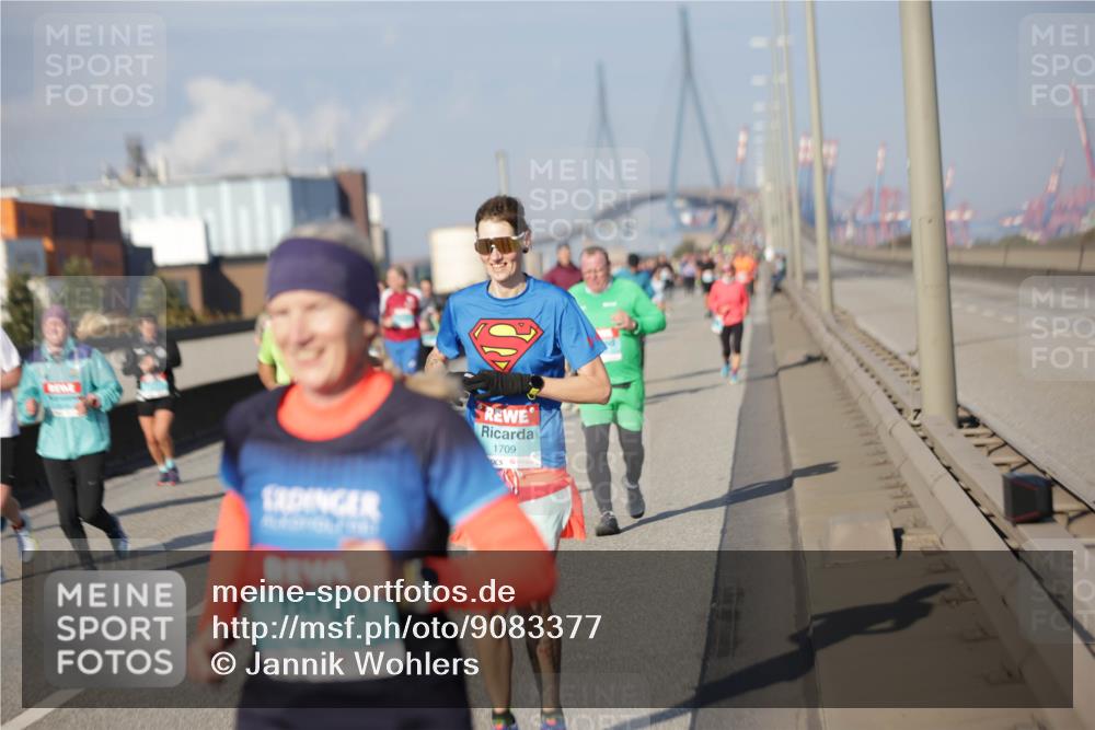 03.10.2025 - Köhlbrandbrückenlauf Jannik Wohlers http://msf.ph/oto/9083377 03.10.2025 10:06:04 Position 3 1709 meine-sportfotos.de