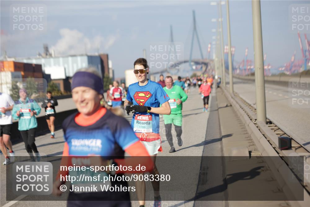03.10.2025 - Köhlbrandbrückenlauf Jannik Wohlers http://msf.ph/oto/9083380 03.10.2025 10:06:04 Position 3 1709 meine-sportfotos.de
