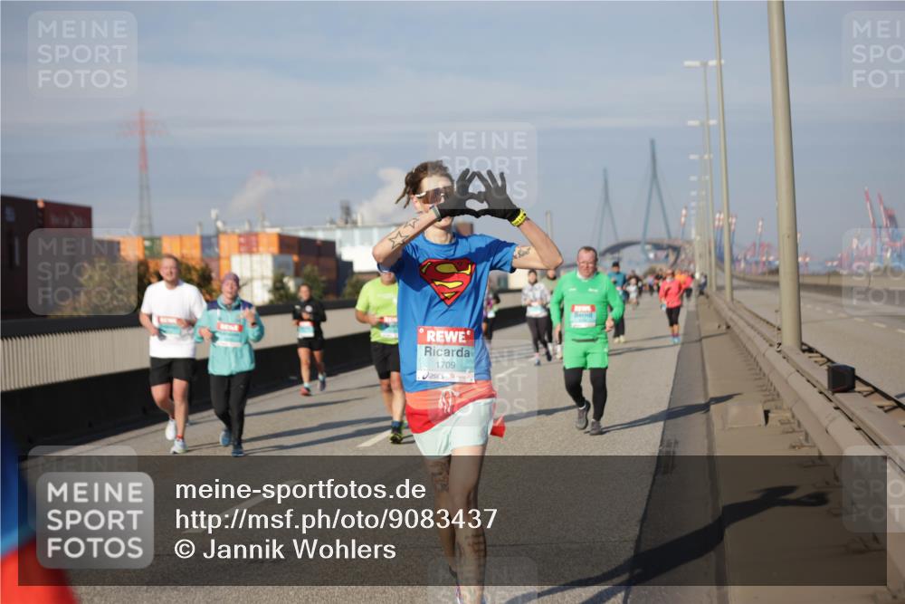 03.10.2025 - Köhlbrandbrückenlauf Jannik Wohlers http://msf.ph/oto/9083437 03.10.2025 10:06:05 Position 3 1709 meine-sportfotos.de