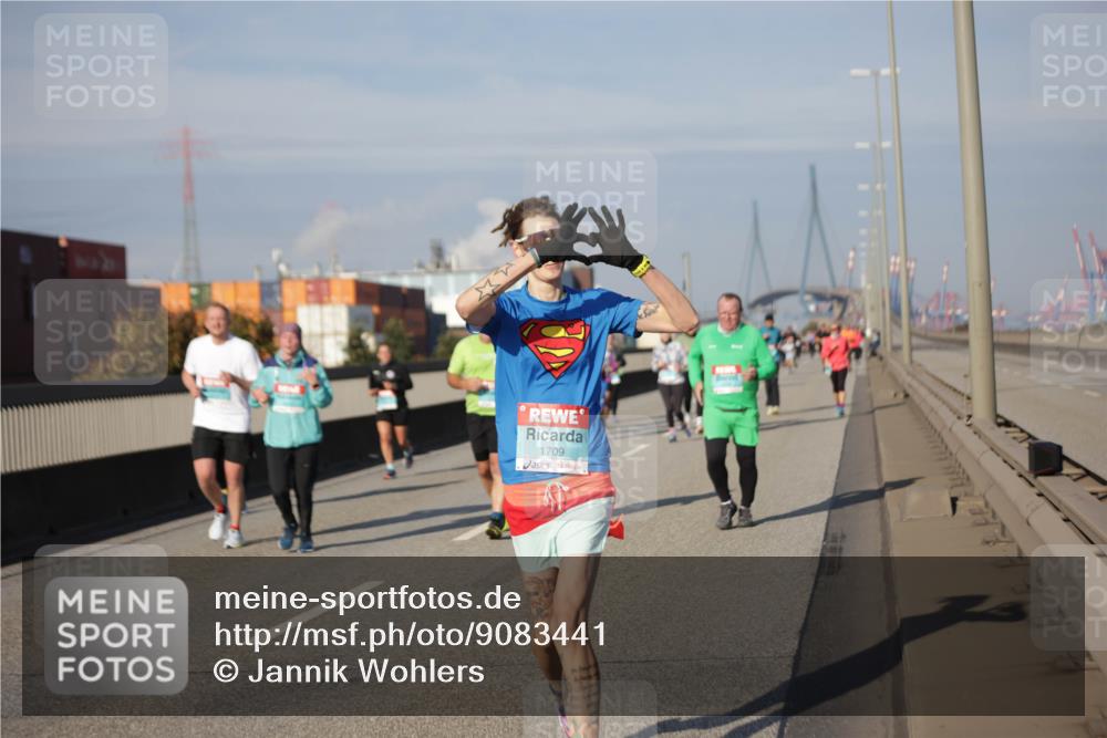 03.10.2025 - Köhlbrandbrückenlauf Jannik Wohlers http://msf.ph/oto/9083441 03.10.2025 10:06:05 Position 3 1709 meine-sportfotos.de