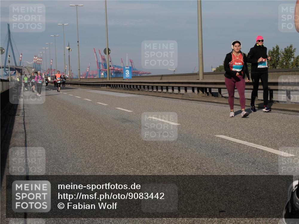 03.10.2025 - Köhlbrandbrückenlauf Fabian Wolf http://msf.ph/oto/9083442 03.10.2025 10:19:09 Position 3  meine-sportfotos.de