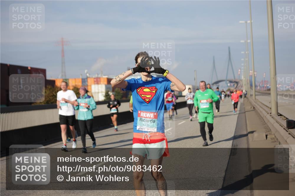 03.10.2025 - Köhlbrandbrückenlauf Jannik Wohlers http://msf.ph/oto/9083462 03.10.2025 10:06:05 Position 3 1709 meine-sportfotos.de