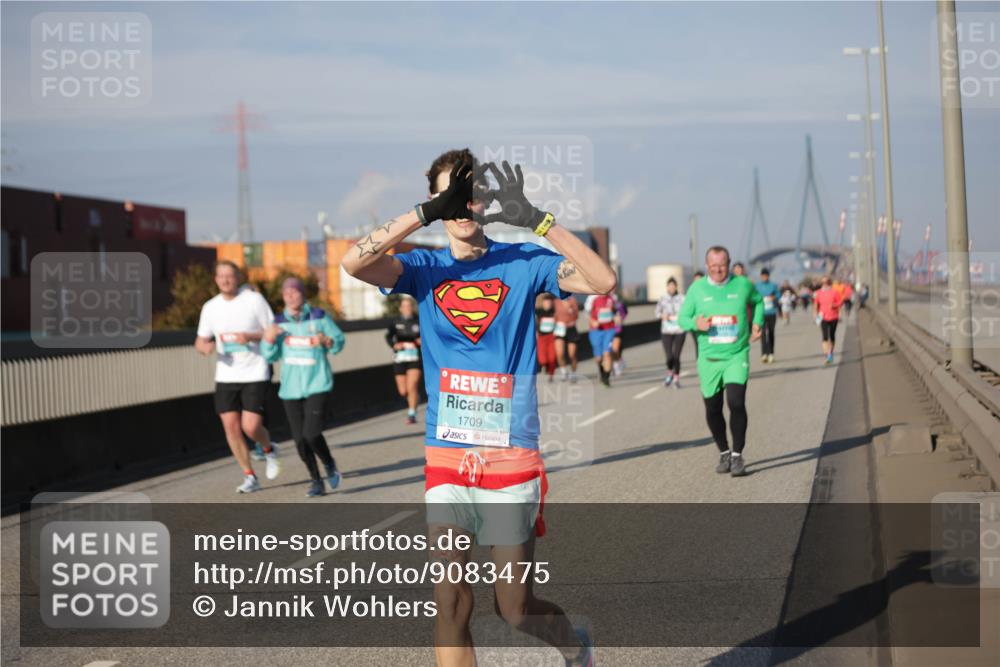 03.10.2025 - Köhlbrandbrückenlauf Jannik Wohlers http://msf.ph/oto/9083475 03.10.2025 10:06:05 Position 3 1709 meine-sportfotos.de