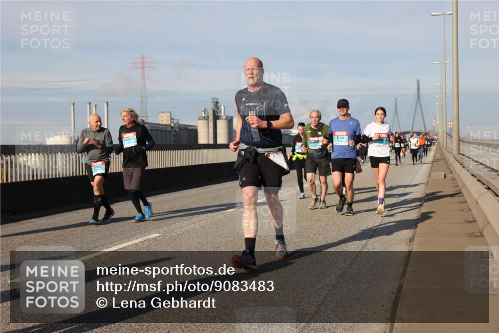03.10.2025 - Köhlbrandbrückenlauf Lena Gebhardt http://msf.ph/oto/9083483 03.10.2025 10:04:54 Position 2 1652 meine-sportfotos.de
