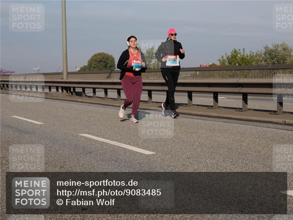 03.10.2025 - Köhlbrandbrückenlauf Fabian Wolf http://msf.ph/oto/9083485 03.10.2025 10:19:10 Position 3 2394 meine-sportfotos.de