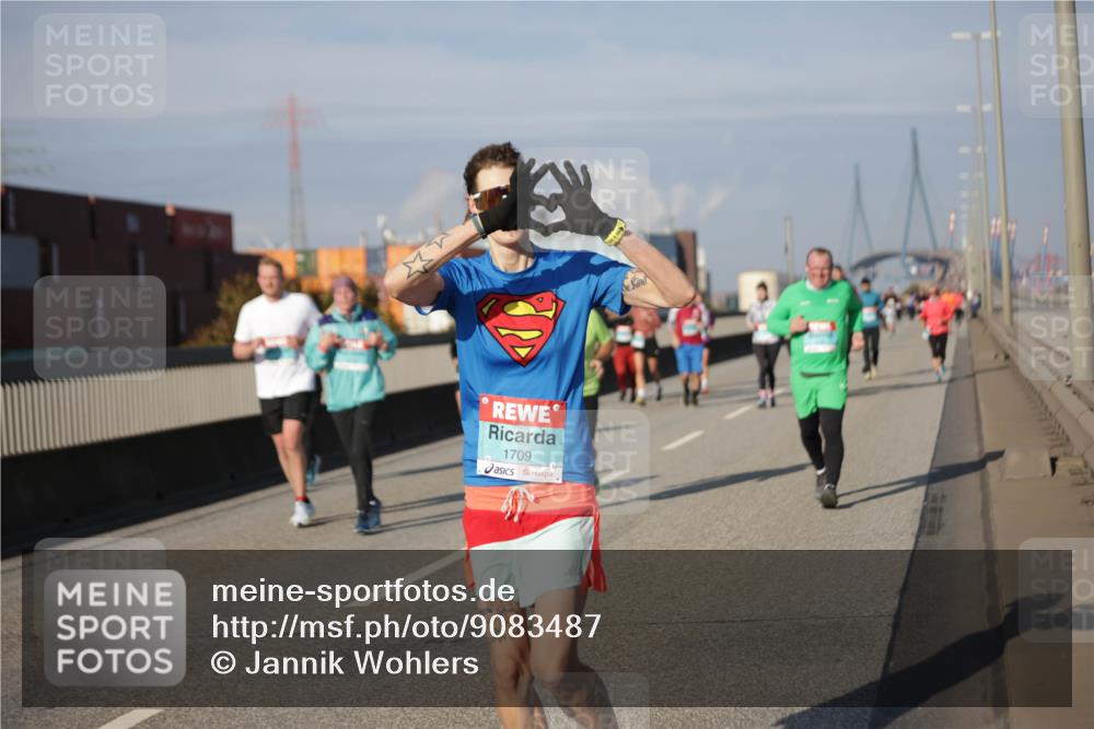 03.10.2025 - Köhlbrandbrückenlauf Jannik Wohlers http://msf.ph/oto/9083487 03.10.2025 10:06:05 Position 3 1709 meine-sportfotos.de