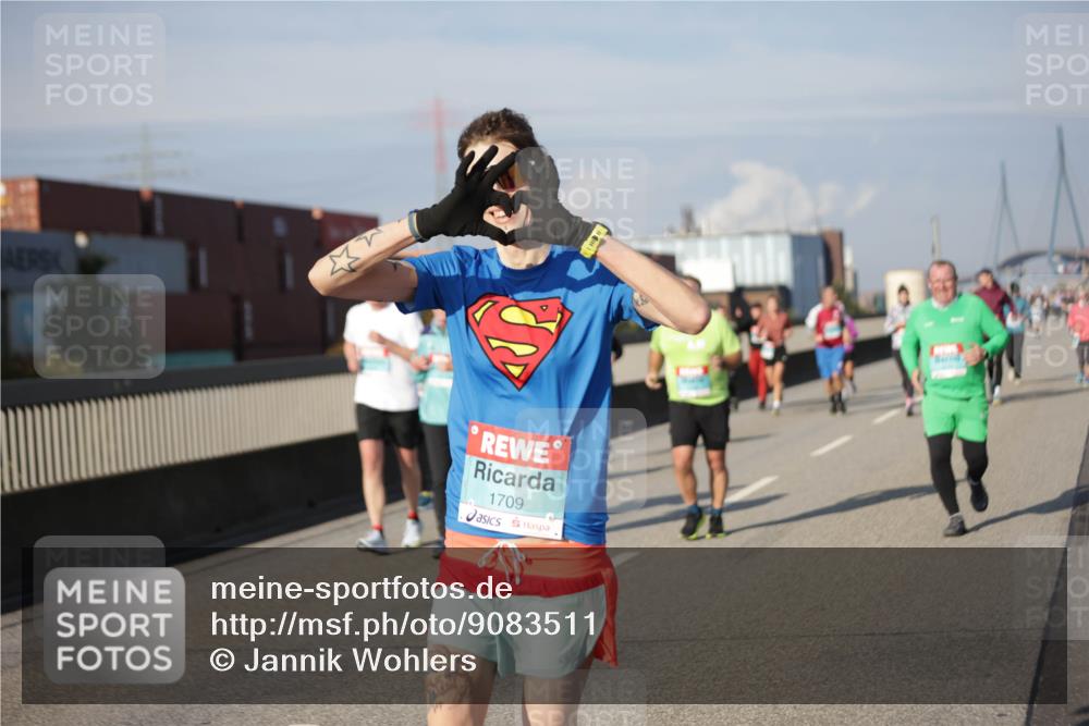 03.10.2025 - Köhlbrandbrückenlauf Jannik Wohlers http://msf.ph/oto/9083511 03.10.2025 10:06:06 Position 3 1709 meine-sportfotos.de