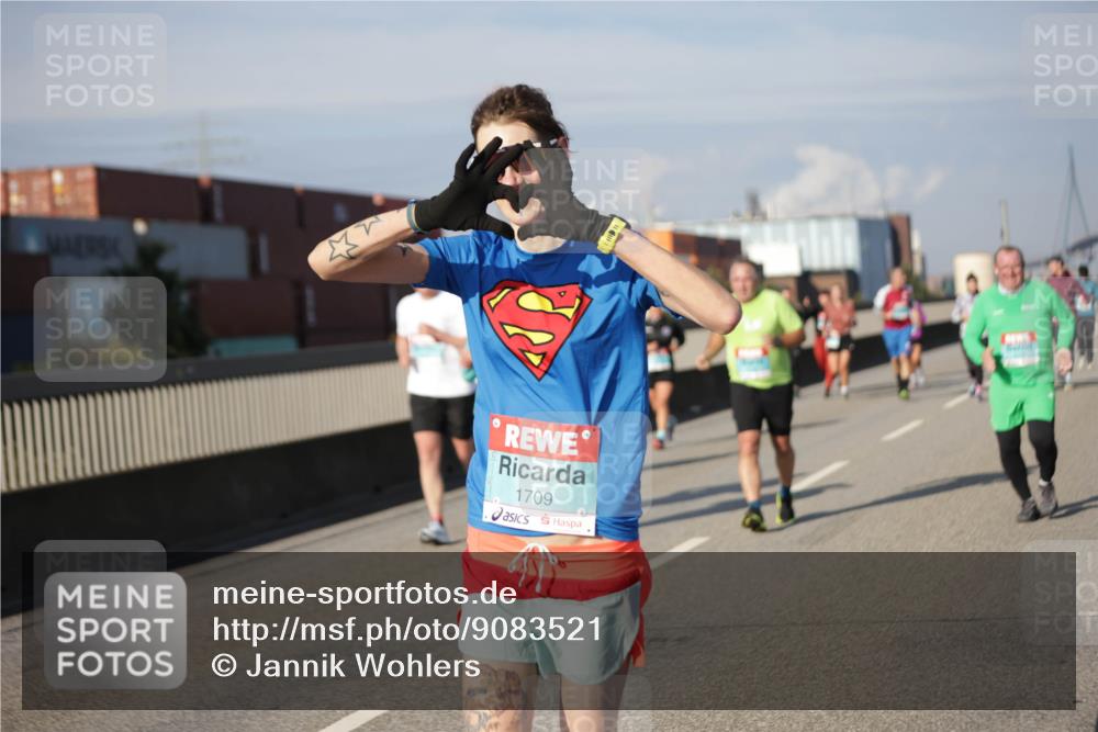 03.10.2025 - Köhlbrandbrückenlauf Jannik Wohlers http://msf.ph/oto/9083521 03.10.2025 10:06:06 Position 3 1709 meine-sportfotos.de