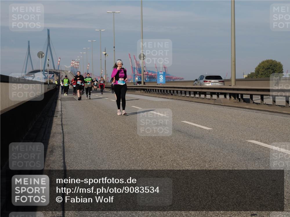 03.10.2025 - Köhlbrandbrückenlauf Fabian Wolf http://msf.ph/oto/9083534 03.10.2025 10:19:20 Position 3 7, 3 meine-sportfotos.de