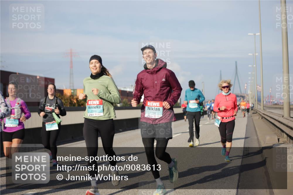 03.10.2025 - Köhlbrandbrückenlauf Jannik Wohlers http://msf.ph/oto/9083613 03.10.2025 10:06:15 Position 3 2310, 1160 meine-sportfotos.de