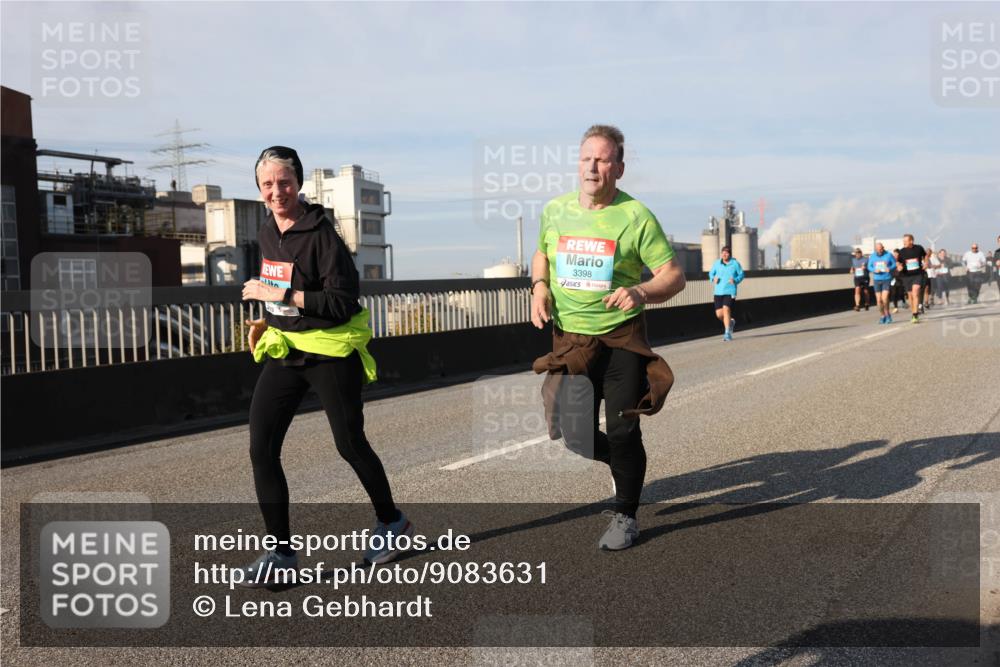 03.10.2025 - Köhlbrandbrückenlauf Lena Gebhardt http://msf.ph/oto/9083631 03.10.2025 10:04:58 Position 2 3398 meine-sportfotos.de