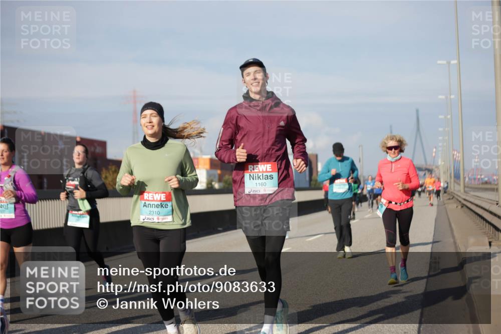 03.10.2025 - Köhlbrandbrückenlauf Jannik Wohlers http://msf.ph/oto/9083633 03.10.2025 10:06:15 Position 3 2310, 1160 meine-sportfotos.de