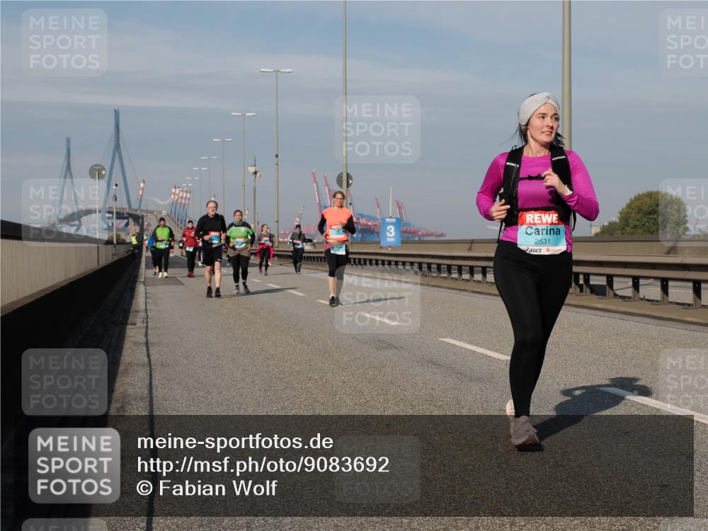 03.10.2025 - Köhlbrandbrückenlauf Fabian Wolf http://msf.ph/oto/9083692 03.10.2025 10:19:25 Position 3 3, 2531 meine-sportfotos.de