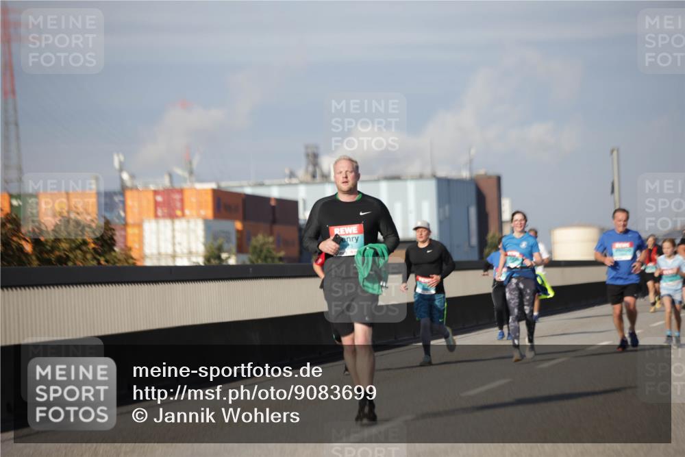 03.10.2025 - Köhlbrandbrückenlauf Jannik Wohlers http://msf.ph/oto/9083699 03.10.2025 10:06:23 Position 3  meine-sportfotos.de