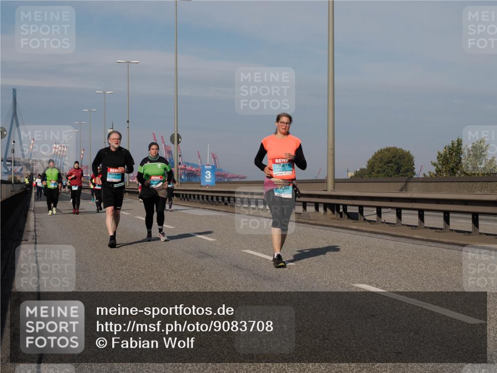 03.10.2025 - Köhlbrandbrückenlauf Fabian Wolf http://msf.ph/oto/9083708 03.10.2025 10:19:31 Position 3 3, 2347 meine-sportfotos.de