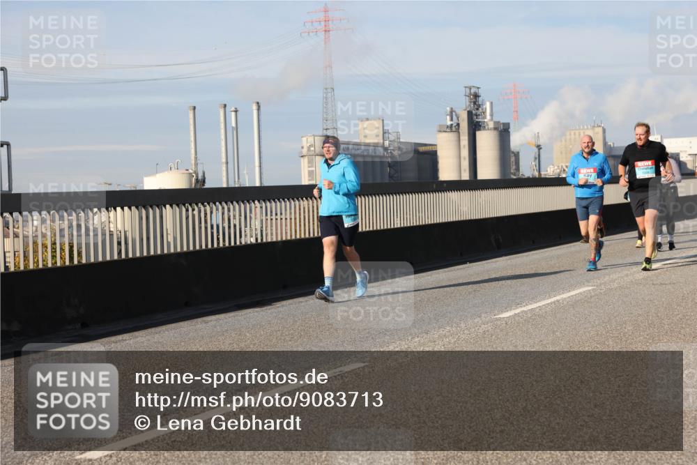 03.10.2025 - Köhlbrandbrückenlauf Lena Gebhardt http://msf.ph/oto/9083713 03.10.2025 10:05:00 Position 2  meine-sportfotos.de