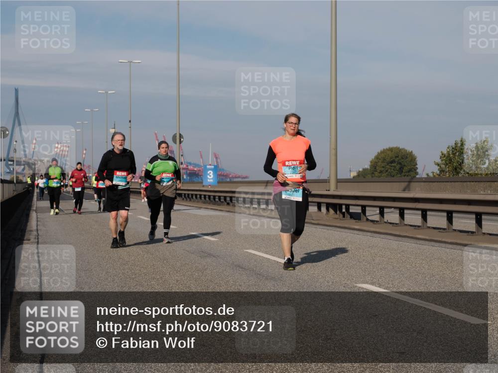 03.10.2025 - Köhlbrandbrückenlauf Fabian Wolf http://msf.ph/oto/9083721 03.10.2025 10:19:31 Position 3 3 meine-sportfotos.de