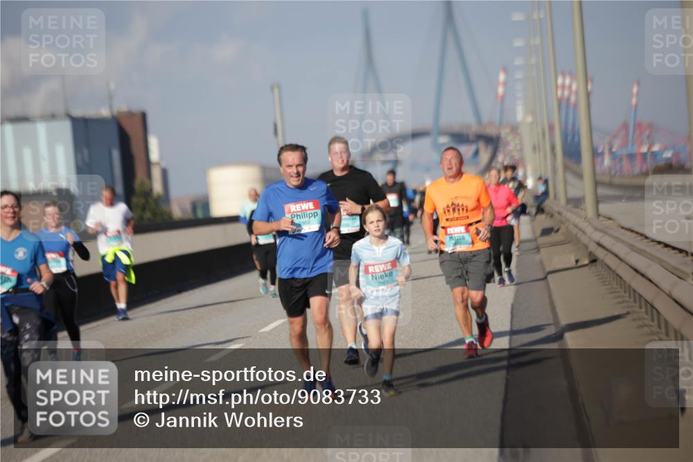 03.10.2025 - Köhlbrandbrückenlauf Jannik Wohlers http://msf.ph/oto/9083733 03.10.2025 10:06:27 Position 3  meine-sportfotos.de