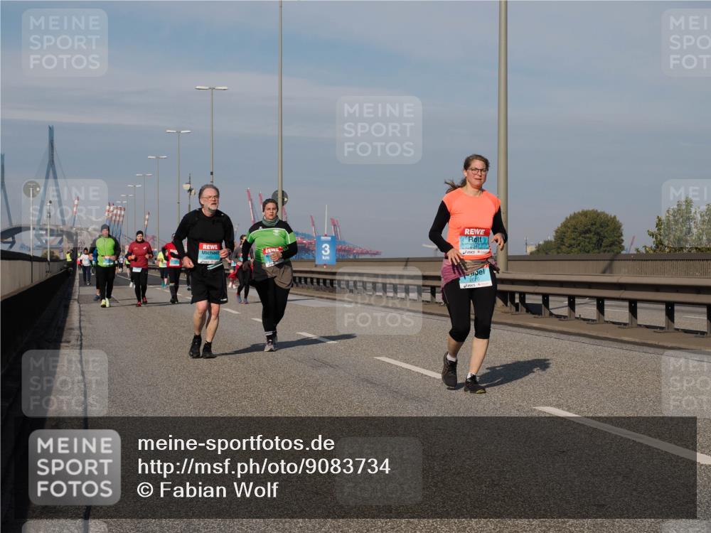 03.10.2025 - Köhlbrandbrückenlauf Fabian Wolf http://msf.ph/oto/9083734 03.10.2025 10:19:31 Position 3 3, 2347, 2620 meine-sportfotos.de