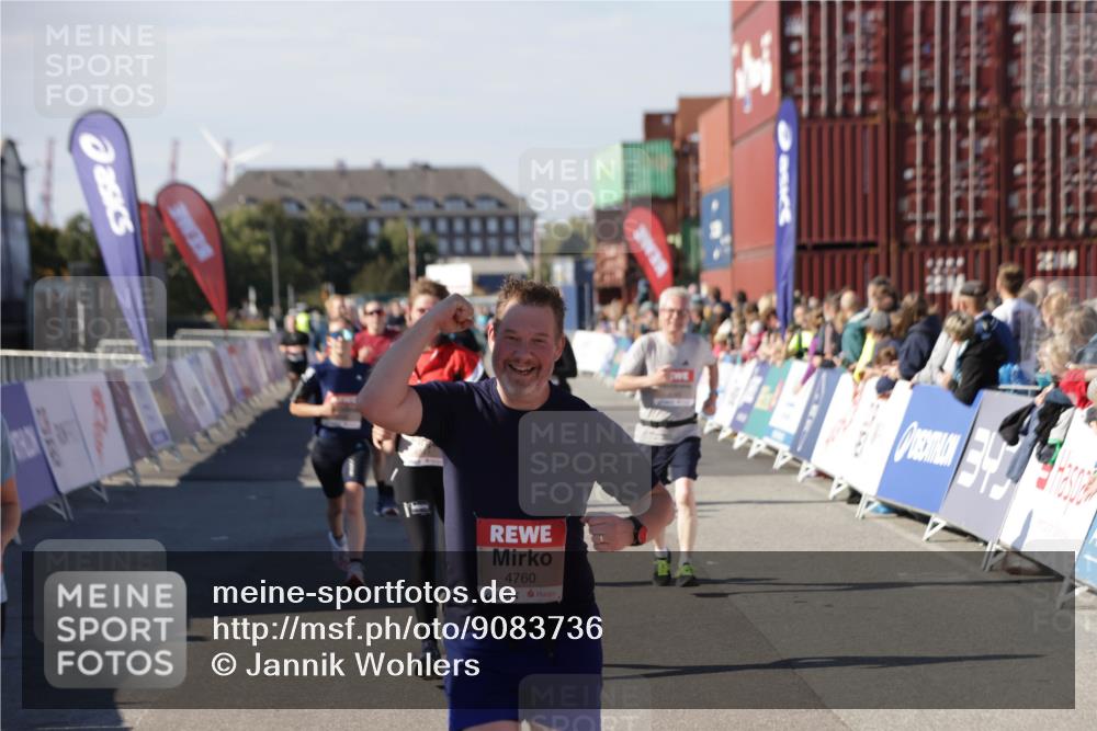 03.10.2025 - Köhlbrandbrückenlauf Jannik Wohlers http://msf.ph/oto/9083736 03.10.2025 13:18:25 Ziel 4154, 4280, 4341, 4560, 4581, 4600, 4760, 4819, 4882, 5192, 5379, 5440, 5691, 5722, 5816, 6001 meine-sportfotos.de