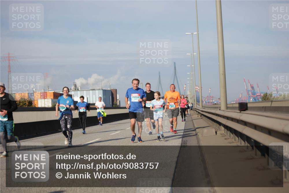 03.10.2025 - Köhlbrandbrückenlauf Jannik Wohlers http://msf.ph/oto/9083757 03.10.2025 10:06:29 Position 3  meine-sportfotos.de