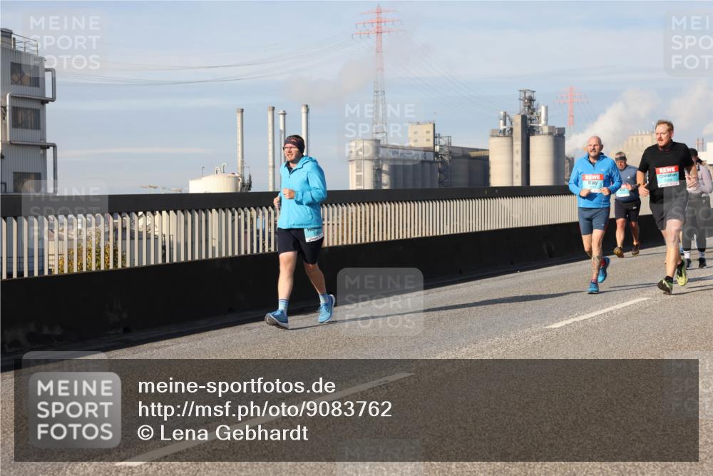 03.10.2025 - Köhlbrandbrückenlauf Lena Gebhardt http://msf.ph/oto/9083762 03.10.2025 10:05:01 Position 2  meine-sportfotos.de