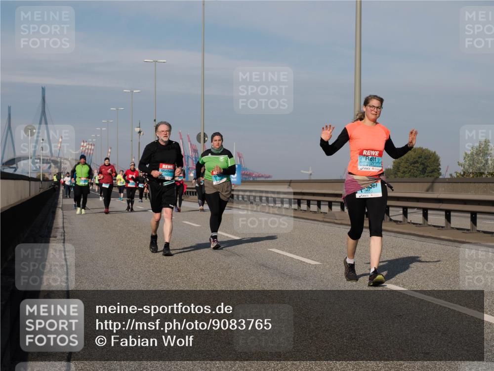 03.10.2025 - Köhlbrandbrückenlauf Fabian Wolf http://msf.ph/oto/9083765 03.10.2025 10:19:32 Position 3 2483, 2620 meine-sportfotos.de