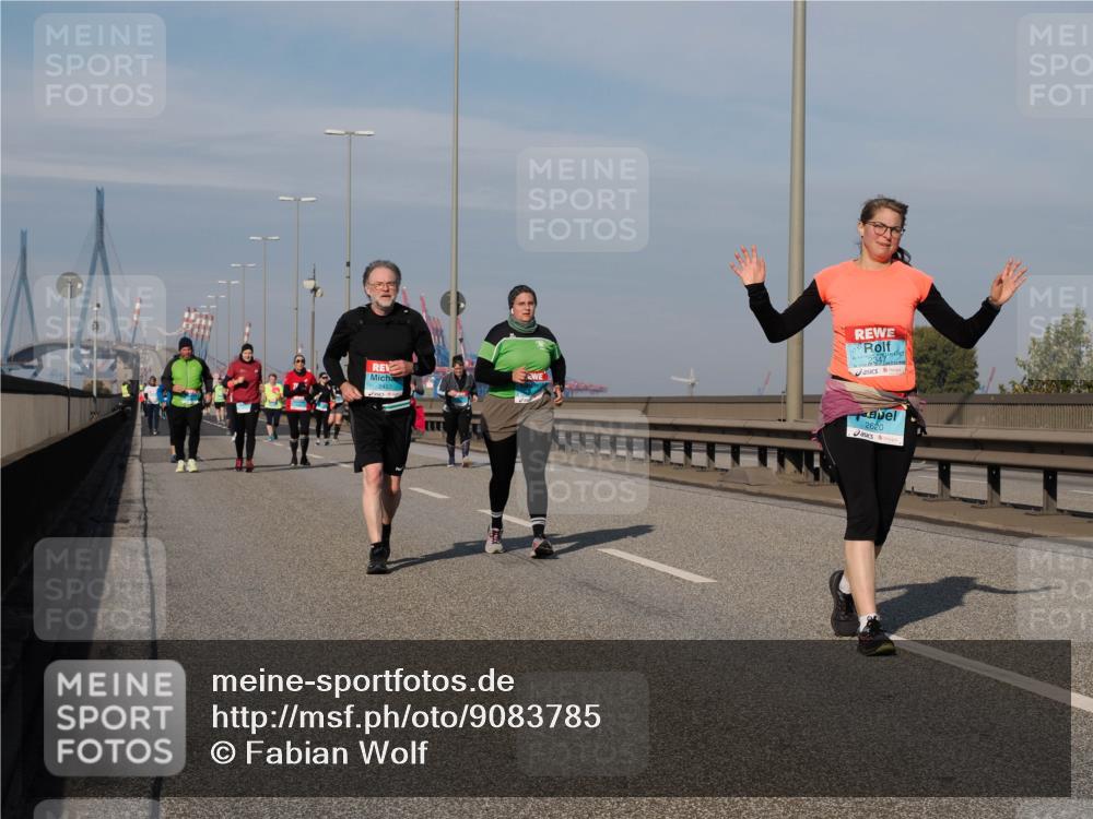 03.10.2025 - Köhlbrandbrückenlauf Fabian Wolf http://msf.ph/oto/9083785 03.10.2025 10:19:32 Position 3 2483, 2620 meine-sportfotos.de