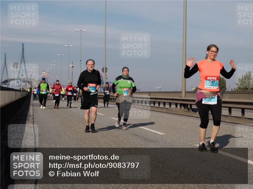 03.10.2025 - Köhlbrandbrückenlauf Fabian Wolf http://msf.ph/oto/9083797 03.10.2025 10:19:32 Position 3 2483, 2620 meine-sportfotos.de