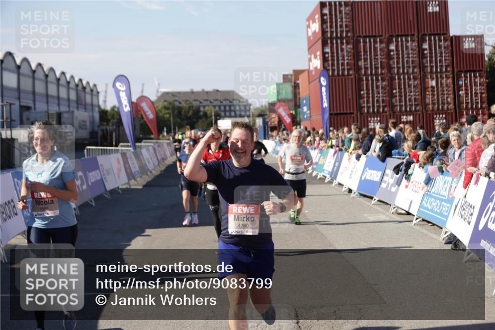 03.10.2025 - Köhlbrandbrückenlauf Jannik Wohlers http://msf.ph/oto/9083799 03.10.2025 13:18:25 Ziel 4154, 4280, 4341, 4560, 4581, 4600, 4760, 4819, 4882, 5192, 5379, 5440, 5691, 5722, 5816, 6001 meine-sportfotos.de