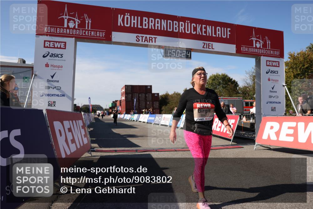 03.10.2025 - Köhlbrandbrückenlauf Lena Gebhardt http://msf.ph/oto/9083802 03.10.2025 13:50:24 Ziel 5225, 5294, 5547, 5611, 5612 meine-sportfotos.de
