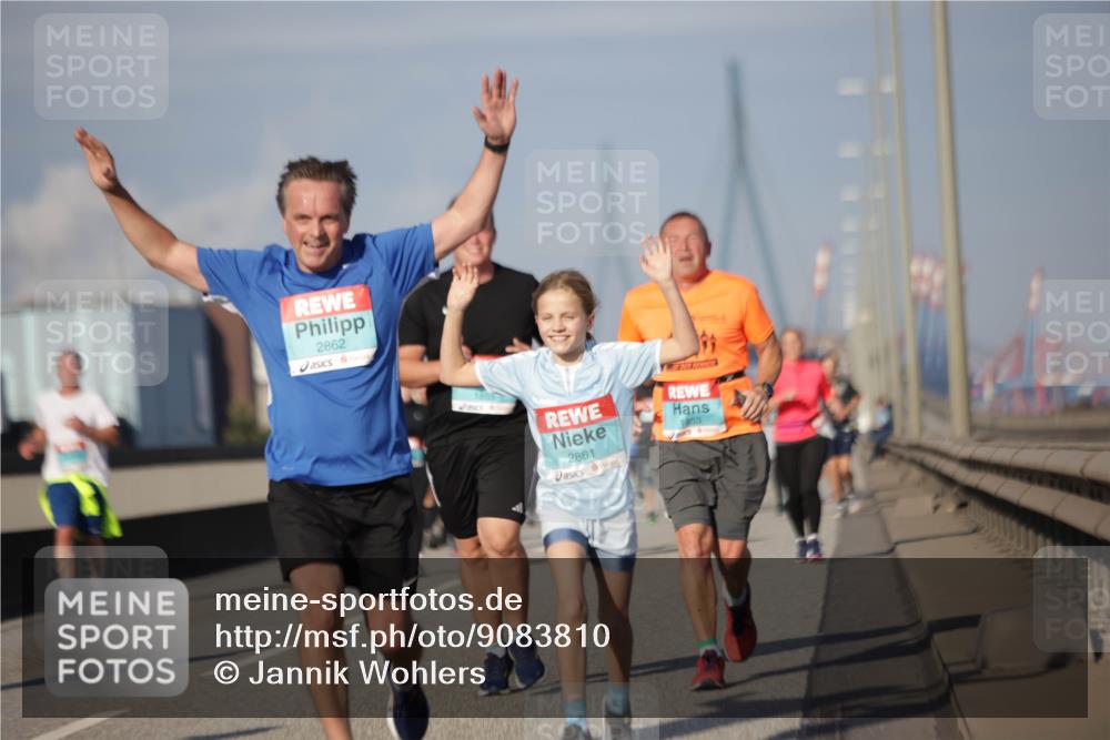 03.10.2025 - Köhlbrandbrückenlauf Jannik Wohlers http://msf.ph/oto/9083810 03.10.2025 10:06:30 Position 3 2862, 2861, 1853 meine-sportfotos.de