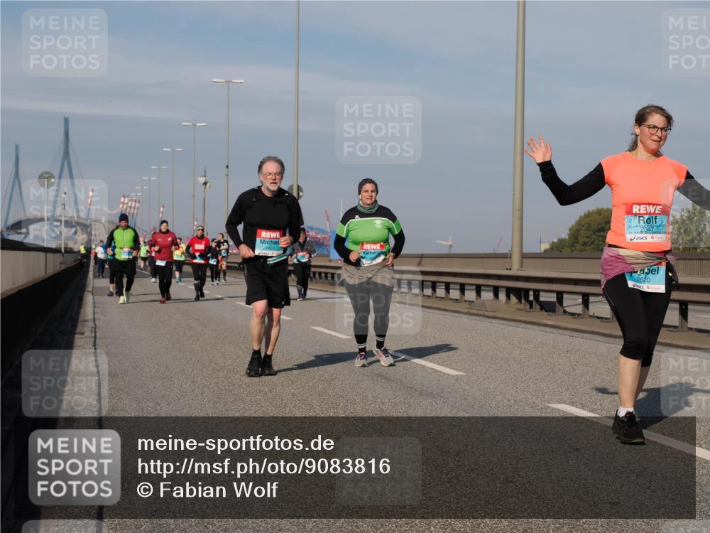 03.10.2025 - Köhlbrandbrückenlauf Fabian Wolf http://msf.ph/oto/9083816 03.10.2025 10:19:33 Position 3 2483, 2620 meine-sportfotos.de