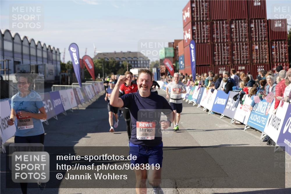 03.10.2025 - Köhlbrandbrückenlauf Jannik Wohlers http://msf.ph/oto/9083819 03.10.2025 13:18:25 Ziel 4154, 4280, 4341, 4560, 4581, 4600, 4760, 4819, 4882, 5192, 5379, 5440, 5691, 5722, 5816, 6001 meine-sportfotos.de