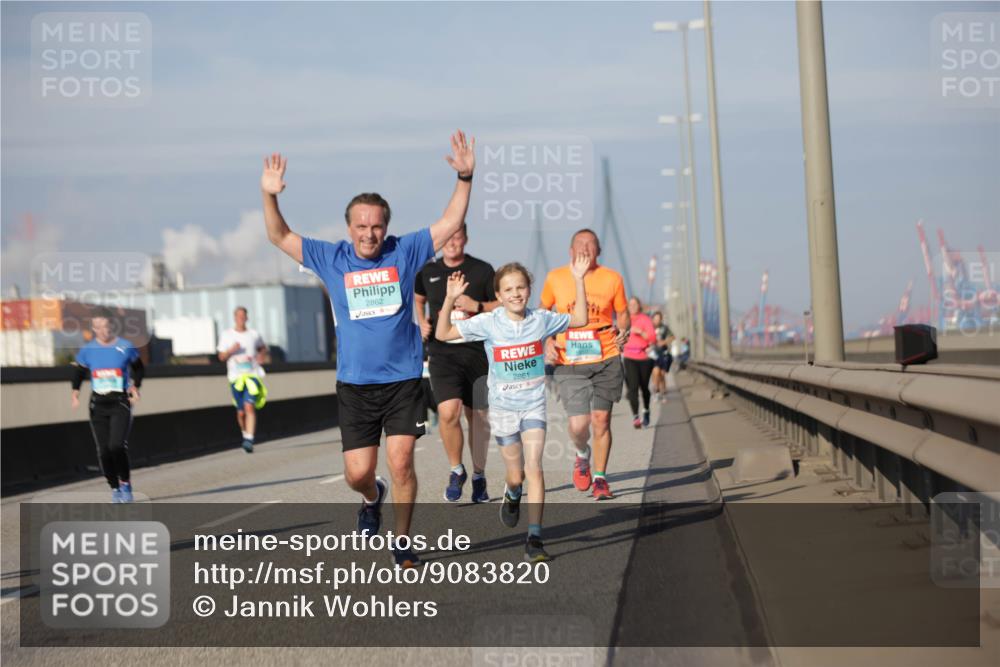03.10.2025 - Köhlbrandbrückenlauf Jannik Wohlers http://msf.ph/oto/9083820 03.10.2025 10:06:30 Position 3 2862, 2861 meine-sportfotos.de