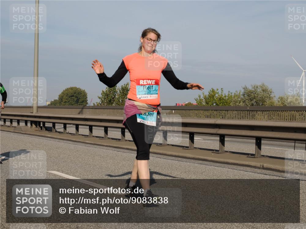 03.10.2025 - Köhlbrandbrückenlauf Fabian Wolf http://msf.ph/oto/9083838 03.10.2025 10:19:34 Position 3 2347, 2620 meine-sportfotos.de