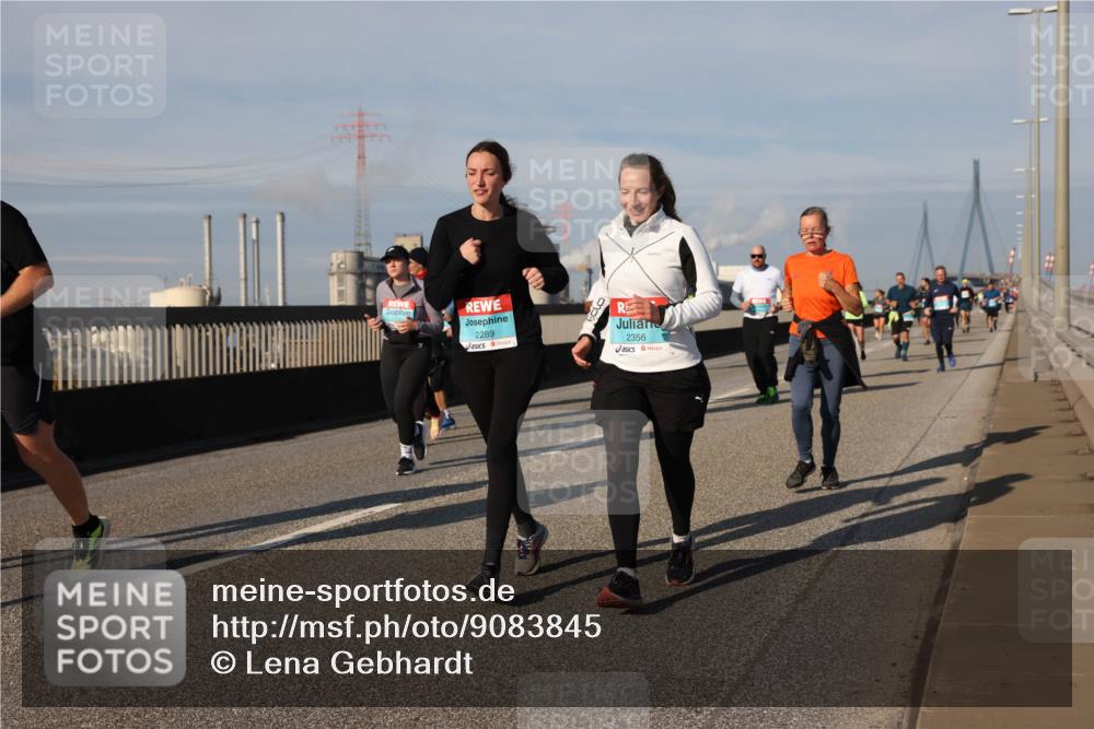 03.10.2025 - Köhlbrandbrückenlauf Lena Gebhardt http://msf.ph/oto/9083845 03.10.2025 10:05:04 Position 2 2289, 2356 meine-sportfotos.de