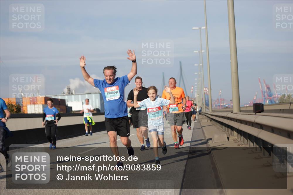 03.10.2025 - Köhlbrandbrückenlauf Jannik Wohlers http://msf.ph/oto/9083859 03.10.2025 10:06:30 Position 3 2862, 2861 meine-sportfotos.de