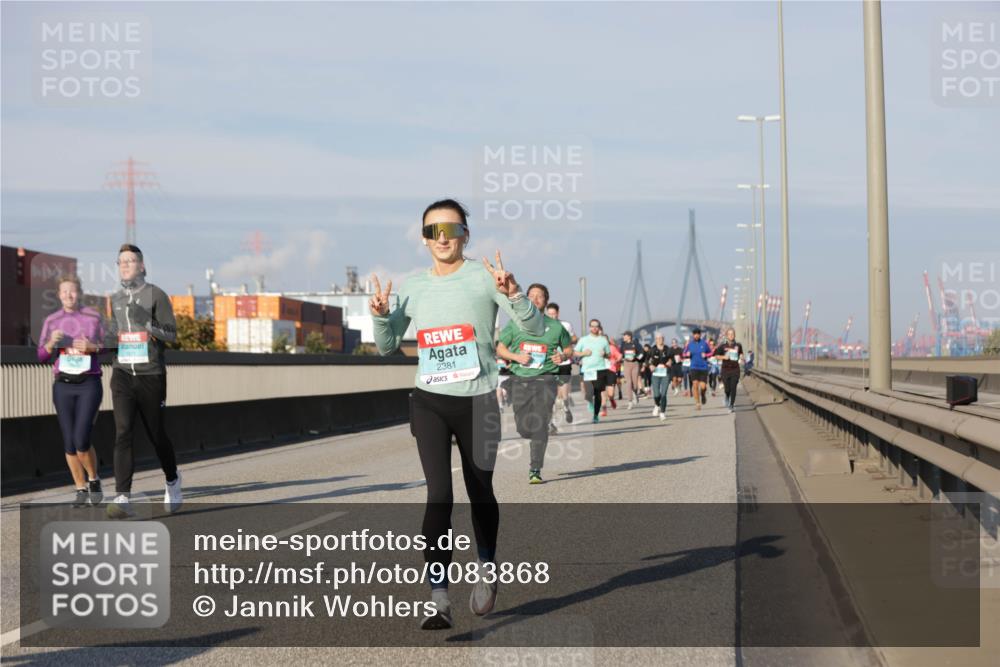 03.10.2025 - Köhlbrandbrückenlauf Jannik Wohlers http://msf.ph/oto/9083868 03.10.2025 09:56:03 Position 3 2381 meine-sportfotos.de