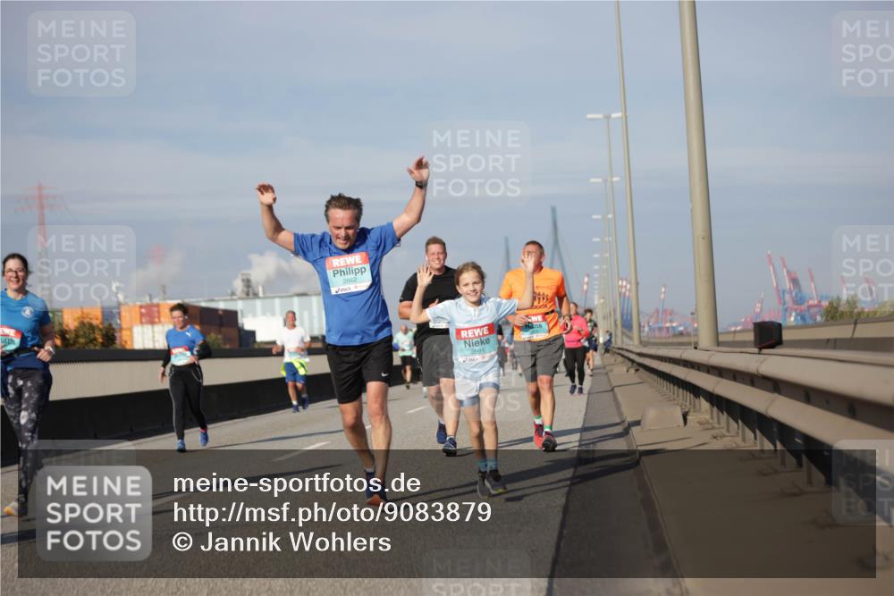 03.10.2025 - Köhlbrandbrückenlauf Jannik Wohlers http://msf.ph/oto/9083879 03.10.2025 10:06:31 Position 3 2862, 2861 meine-sportfotos.de
