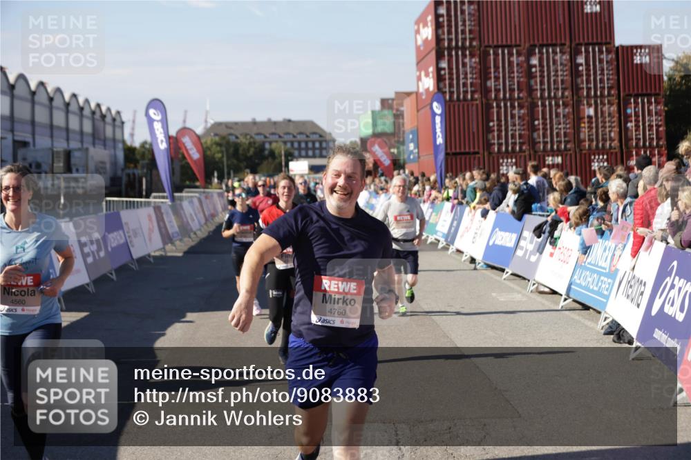03.10.2025 - Köhlbrandbrückenlauf Jannik Wohlers http://msf.ph/oto/9083883 03.10.2025 13:18:26 Ziel 4154, 4280, 4341, 4560, 4581, 4760, 4819, 4826, 4882, 5192, 5379, 5440, 5691, 5722, 5816, 6001, 6700 meine-sportfotos.de