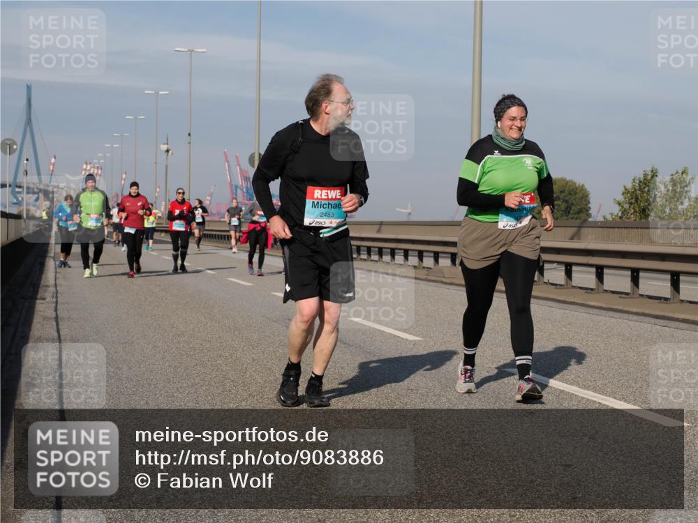 03.10.2025 - Köhlbrandbrückenlauf Fabian Wolf http://msf.ph/oto/9083886 03.10.2025 10:19:35 Position 3 2483 meine-sportfotos.de