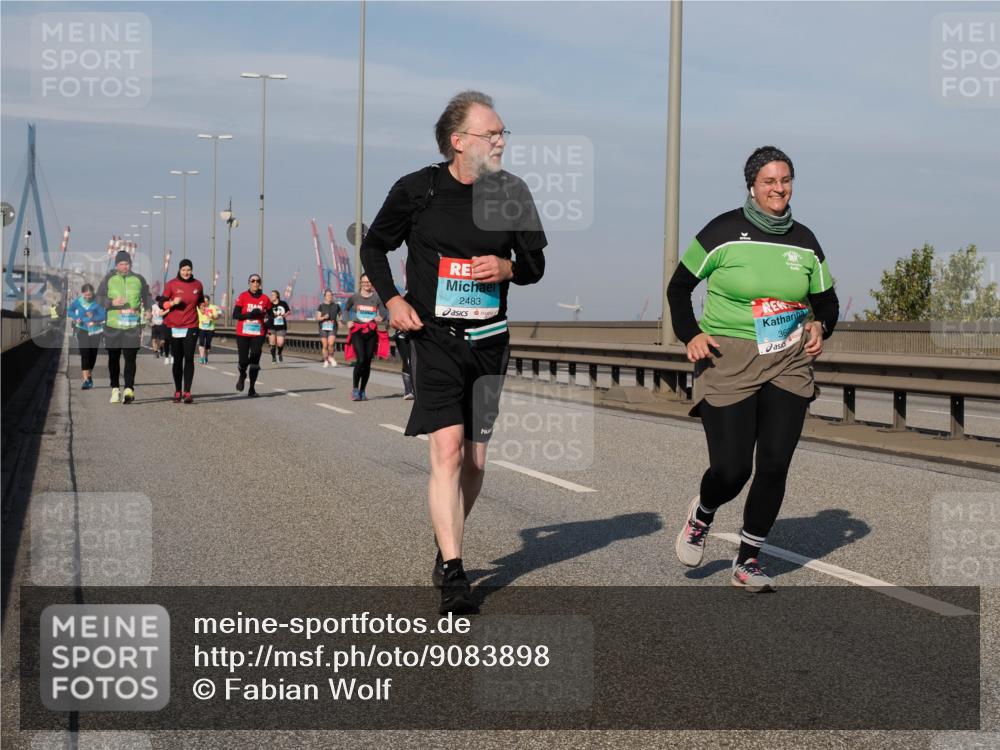 03.10.2025 - Köhlbrandbrückenlauf Fabian Wolf http://msf.ph/oto/9083898 03.10.2025 10:19:35 Position 3 2483, 36 meine-sportfotos.de
