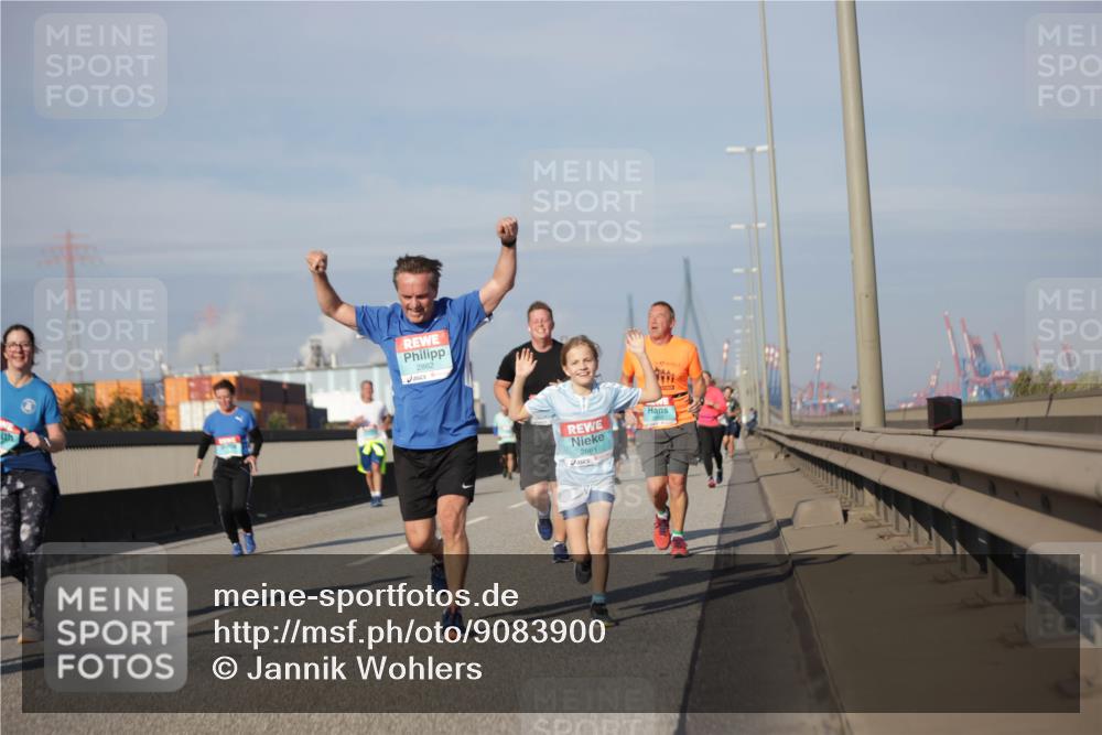 03.10.2025 - Köhlbrandbrückenlauf Jannik Wohlers http://msf.ph/oto/9083900 03.10.2025 10:06:31 Position 3 2862, 2861 meine-sportfotos.de