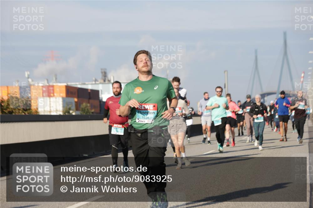 03.10.2025 - Köhlbrandbrückenlauf Jannik Wohlers http://msf.ph/oto/9083925 03.10.2025 09:56:05 Position 3 1534 meine-sportfotos.de