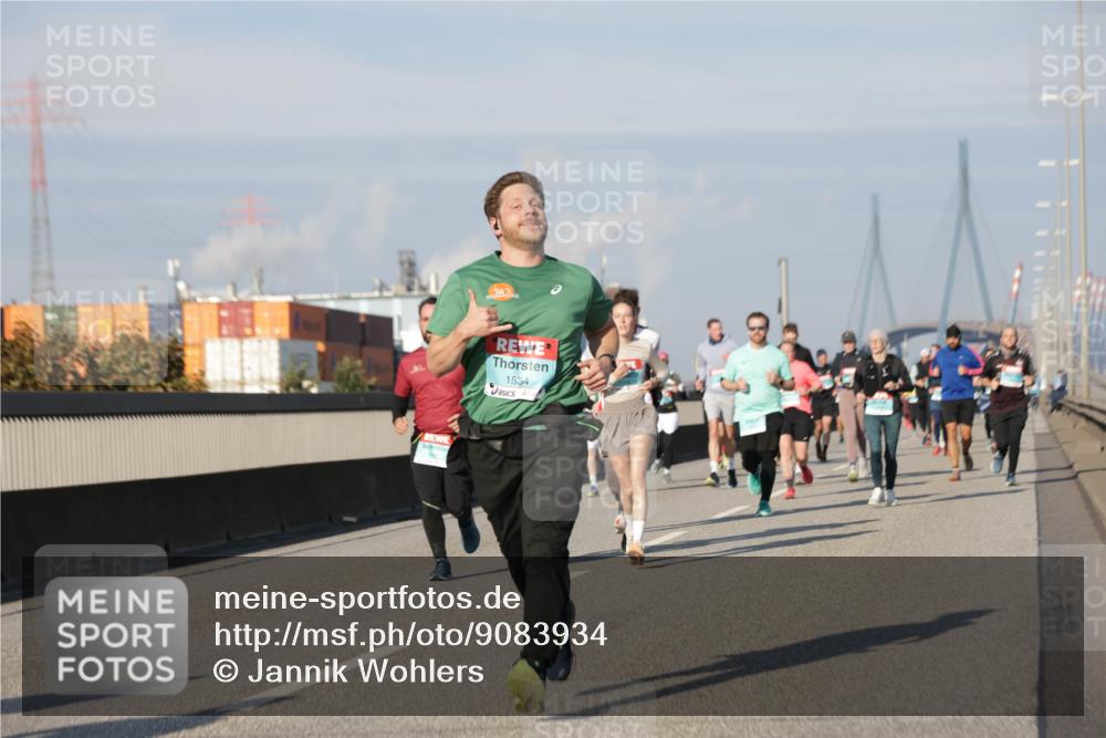 03.10.2025 - Köhlbrandbrückenlauf Jannik Wohlers http://msf.ph/oto/9083934 03.10.2025 09:56:05 Position 3 1534 meine-sportfotos.de